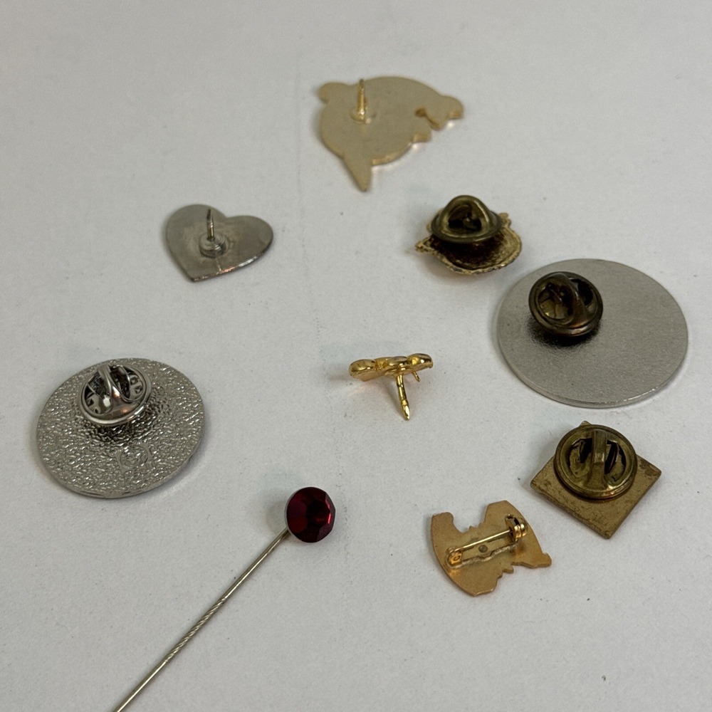 Lot of 9 pcs Collectors Pins - Picture 7 of 7